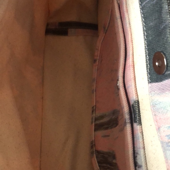 Vince Camuto bag - Picture 6 of 6